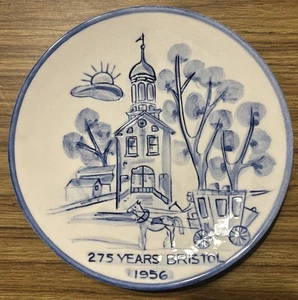Pennsbury Keramik Teller - Bristol PA 275 Jahre 1956 blau & weiß - Bild 1 von 2
