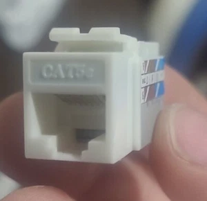 CeeTech CAT 5 Jacks 5 Pack - Picture 1 of 3