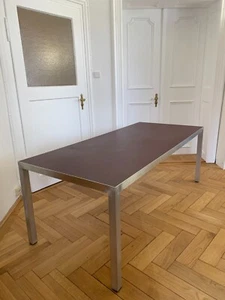 Schreibtisch mit Metallgestell, Maßanfertigung 200x75 (gebraucht, guter Zustand) - Bild 1 von 5