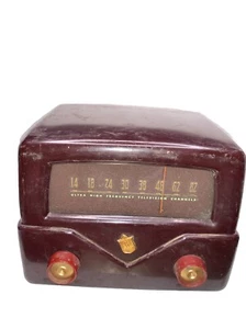 Vintage ARVIN ULTRA HIGH FREQUENCY Tele. Channels UHF/VHF Tube Radio PARTS ONLY - Picture 1 of 6