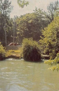 Uzbekistan - TASHKENT - Ankhor channel - Picture 1 of 2
