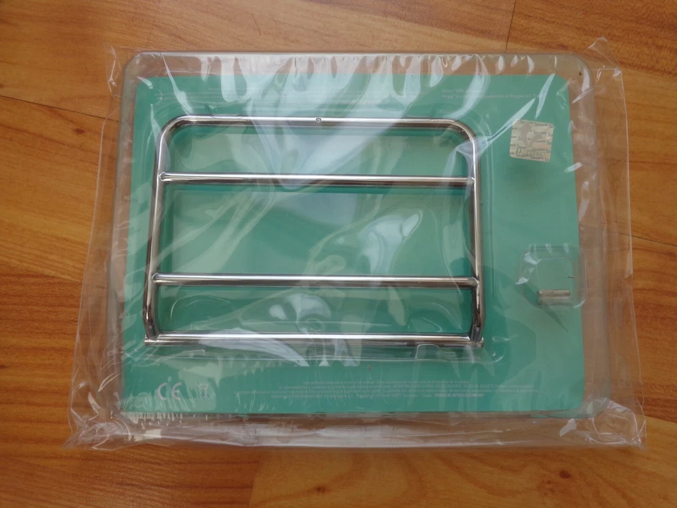 1/3 DEAGOSTINI BUILD VESPA 1956 GS150 SCOOTER #61 FRONT LUGGAGE RACK &PIVOT PINS - Image 1 of 1