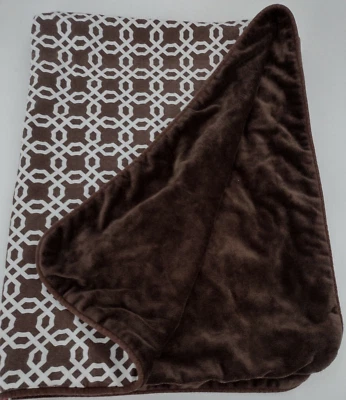 Manta de bebé Skip Hop marrón chocolate celosía reversible algodón frontal y Minky Foto 1 de 4