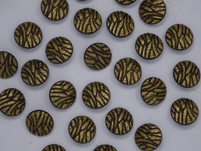 Vintage Antique Gold Dimpled Vines Branches Shank Buttons 24mm Lot of 6 B114-3 - Image 1 of 4