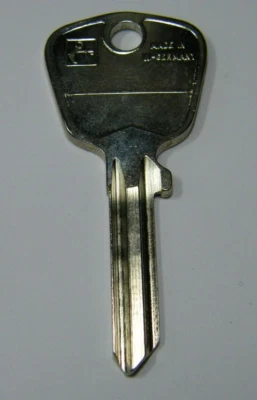 Chave em branco Bl para veículos mais antigos Jaguar Type E Abarth Aston Martin Fiat - Imagem 1 de 4