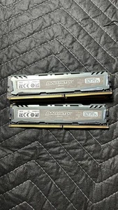 Micron Ballistix BLS16G4D240FSB.16FAD (Set of 2 16GB for 32GB total) - Picture 1 of 1