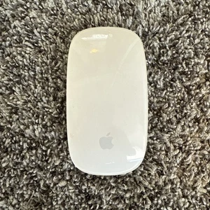 Apple Wireless Bluetooth White Magic Mouse Model A1295 3VDC Tested - Picture 1 of 3