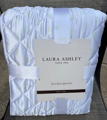 Laura Ashley Daisy Mae White Green Satin Polyester TWIN Quilt Set 2pc - Image 1 of 4