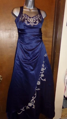 Vintage City Triangles Navy Blue Beaded Prom Dress NWT Size 6 - Image 1 of 4
