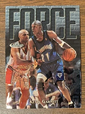 KEVIN GARNETT 1997-98 TOPPS FINEST SILVER EMBOSSED UNCOMMON INSERT CARD #136 HOF - Image 1 of 4