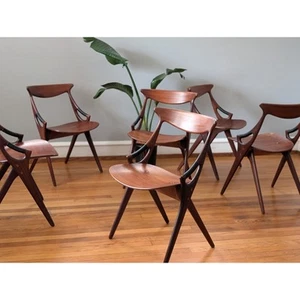 6 Mid Century Modern Teak Model 71 Chairs by Arne Hovmand-Olsen for Mogens Kold - Picture 1 of 12