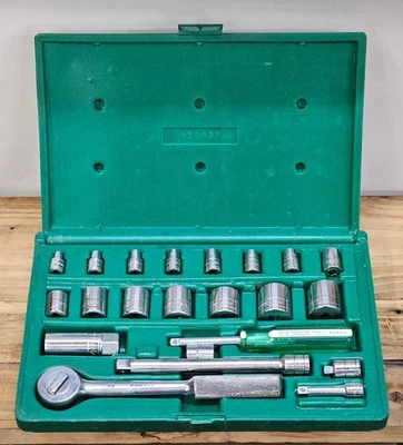 S-K Tools 22-piece 1/4" & 3/8" Drive Socket Set - Image 1 of 4