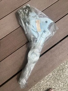 Military M35/M35A2, M800 series 10 ton Door Window Regulator, Passenger side R/H - Picture 1 of 9