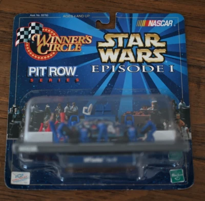 Jeff Gordon #24 Dupont Star Wars NASCAR 1999 Pit Row Winners Circle 1:64 - Image 1 of 4