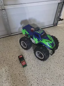 Storm Crusher Fast Lane RC 4WD Truck 1:8 Scale Used Complete Set Battery/Charger - Picture 1 of 3