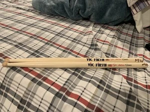 Vic Firth SRH Corpsmaster Signatur Ralph Hardimon marschierende Drumsticks - Hickory - Bild 1 von 20