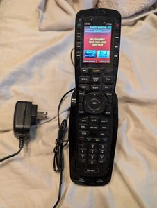 Universal Remote Control (URC) MX-890 With Cradle and Power Adapter - Picture 1 of 8