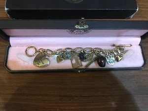 Vintage Juicy Couture Gold Toned Charm Chunky Bracelet Dog Strawberry Boxed - Picture 1 of 5