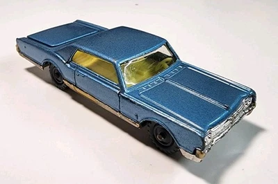 Oldsmobile Starfire 1965 vintage Husky Blue cupé 1/64 diecast/plástico Olds Foto 1 de 4