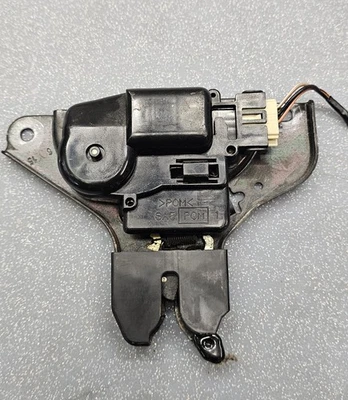 🔥2003-2007 Cadillac CTS/2005-2011 STS bloqueo maletero pestillo actuador tapa de liberación OEM Foto 1 de 4
