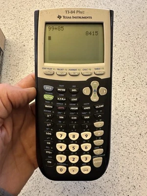 Calculadora gráfica Texas Instruments TI-84 Plus com tampa - Testada e funcionando - Imagem 1 de 4