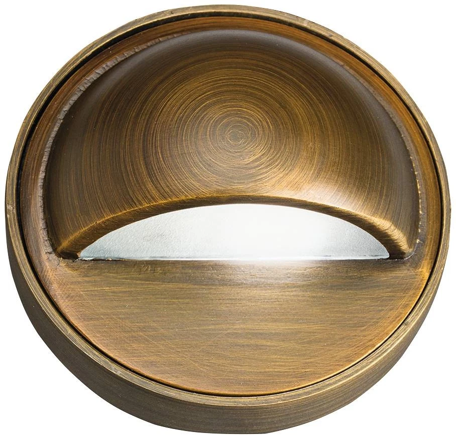 Luz de cubierta de latón media luna Kichler Landscape de 3 1/2" de ancho Foto 1 de 1