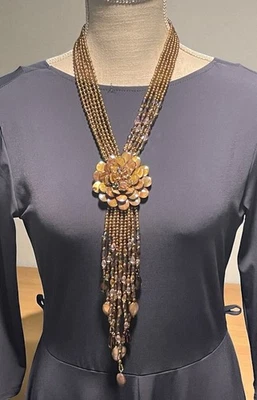 Joan Rivers Starlet Necklace Opalescent Flower/Floral Faux Pearl-Vtg Estate Find - Image 1 of 4