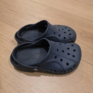 Navy Kinder Crocs Baya Größe 2 Jugend Unisex - Bild 1 von 5