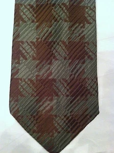 EMPORIO ARMANI MENS TIE BURGUNDY AND GRAY 3.5 X 60 - Picture 1 of 4
