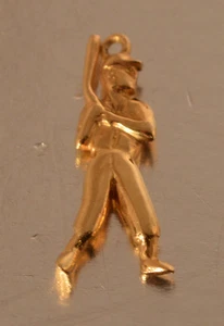 14k GOLD VINTAGE MAN PLAYING GOLF PENDANT CHARM (ch618) - Picture 1 of 6