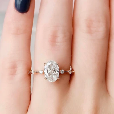 Anillos de compromiso de oro amarillo de 14 k ovalados de 2,30 quilates con diamantes cultivados en laboratorio IGI para mujer Foto 1 de 4