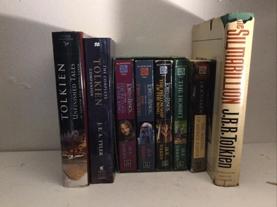 Tolkien Lot Of 8, LOR, Hobbit, Silmarillion, Unfinished, Reader… Foto 1 de 4