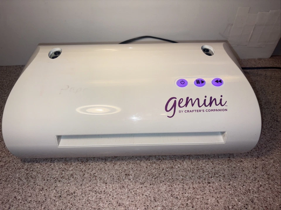 Crafters Companion Full Size Gemini Die Cut & Emboss Machine. - Image 1 of 4