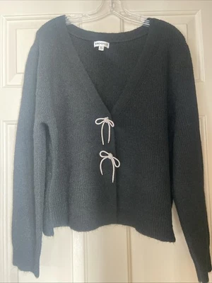 Women's XL Vigoss Black Sweater With Silver Bows - Image 1 of 4