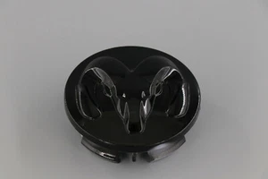 DODGE RAM 1500 DURANGO JOURNEY CARAVAN GLOSS BLACK OEM CENTER CAP 1LB72RXFAB - Picture 1 of 2