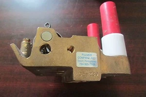 Conjunto de soporte de cepillo GENERAL ELECTRIC GE FULMER para motor de perforación GE 239 - Imagen 1 de 3