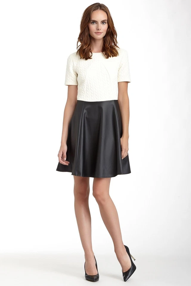 Nuevo Vestido Romeo & Juliet Couture Acolchado Imitación Cuero Borde Acampanado Dobladillo $175 Foto 1 de 4