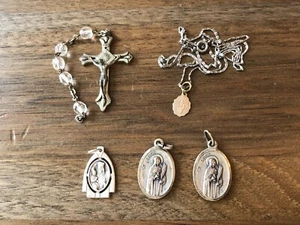 Vintage Lot of Catholic Pendants Charms - Italy St Lucy Anne - Picture 1 of 9