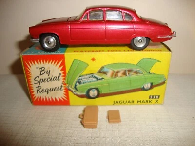 CORGI TOYS 238 JAGUAR MARK X - VERY GOOD in original BOX - Image 1 of 4