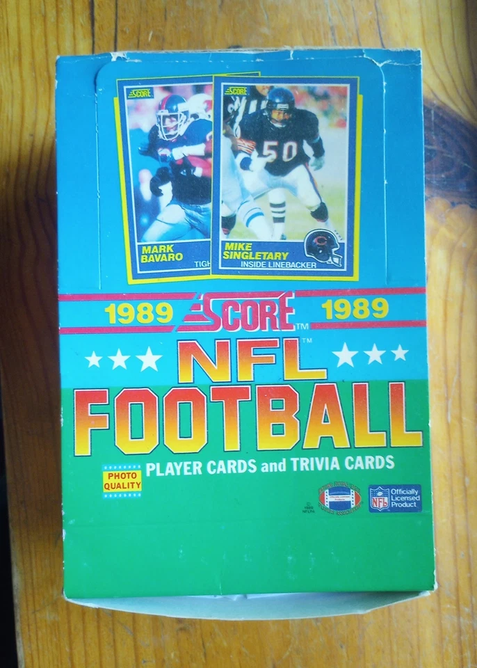1989 Score Football Fresh Packs, Possible Barry Sanders or Troy Aikman Rookies. - Image 1 of 3