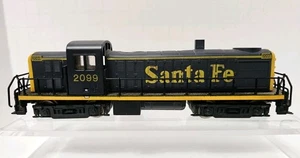Vtg. Model Power HO Alco RS2 Santa Fe #2099 - Tested, Review - Light works - Picture 1 of 10