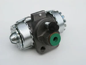 1948 - 1951 Vauxhall Wyvern & Velox 'L' series, Rear brake wheel cylinder NEW - Picture 1 of 3