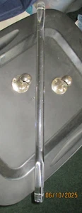 Antico portasciugamani in vetro trasparente 24" x 1" con staffe nichelate - Foto 1 di 6