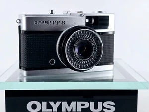 Red Flag OK🌸 [Near MINT] Olympus Trip 35 Point & Shoot 35mm Film Camera From JP - Picture 1 of 21