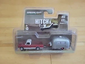 Greenlight 1:64 Hitch & Tow Die-Cast 1968 Chevrolet C-10 Airstream 16' Bambi - Picture 1 of 4