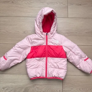 THE NORTH FACE Moondoggy Infant Puffer Jacket Girl Sz 12-18M 550 Down Pink Hood - Picture 1 of 3