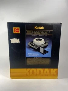 KODAK Medalist I Carousel Slide Projector Works EC Stack loader And Wiki AV/lamp - Picture 1 of 10