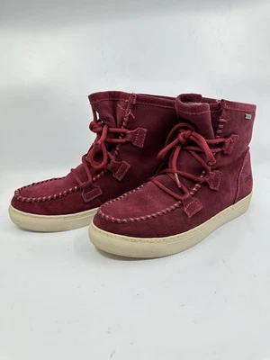 Botín aislante Cougar para mujer de gamuza roja con suela talla 9M usado  Foto 1 de 4