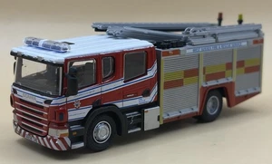 Oxford Diecast 1:76 Scania CP31 Fire Engine - West Sussex - Bild 1 von 2