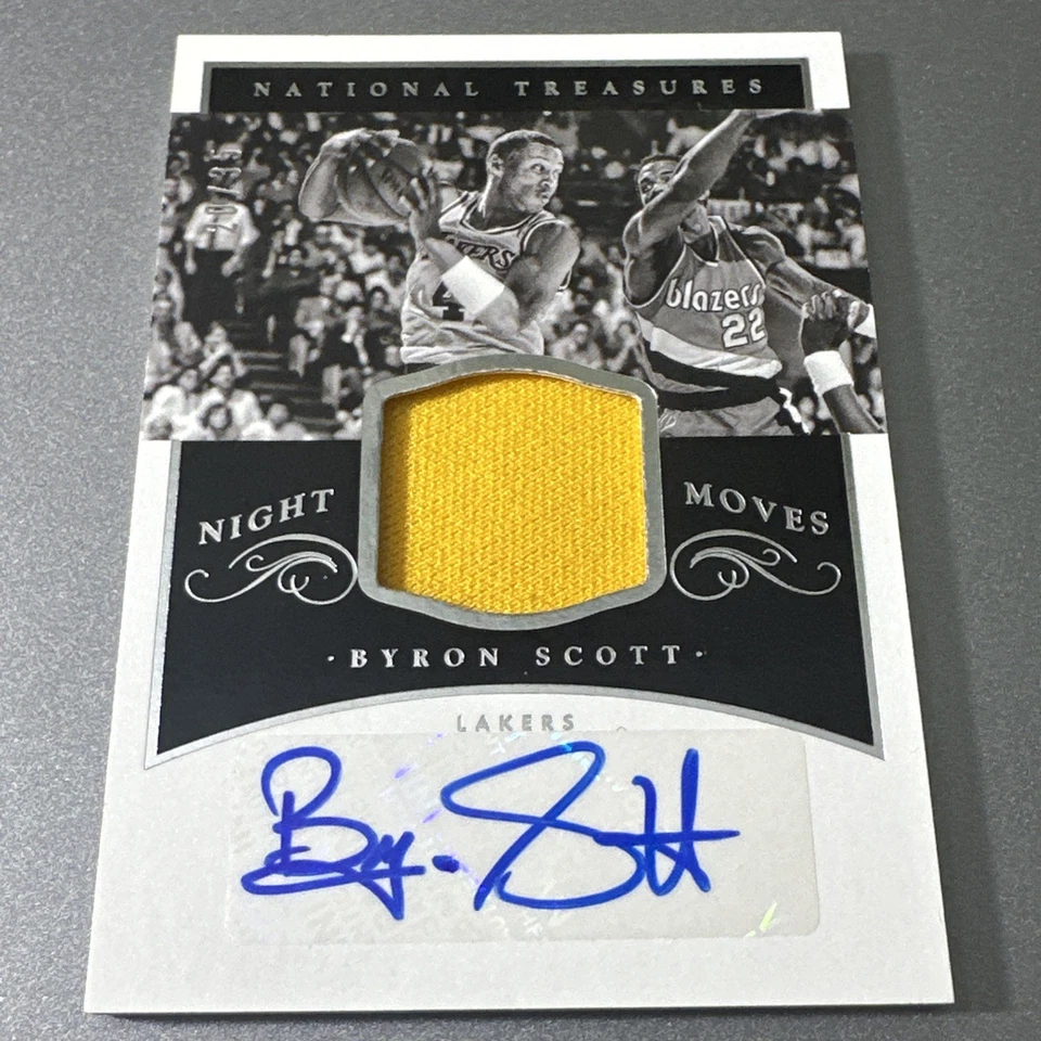 Tarjeta de parche de camiseta firmada automáticamente por Byron Scott/35 Lakers Night Moves 2014 Foto 1 de 2